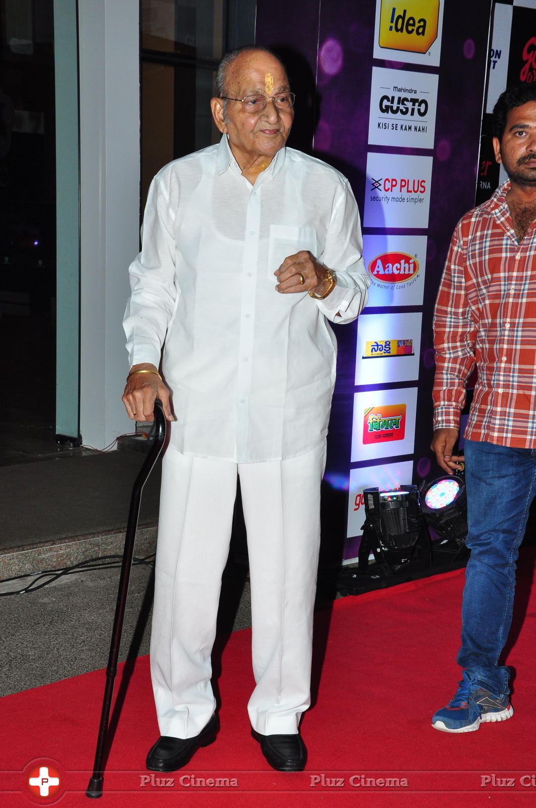 K. Viswanath - Celebs at Mirchi Music Awards 2014 Stills | Picture 1072257