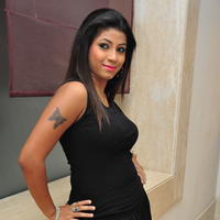 Geetanjali at Sahasam Seyara Dimbhaka Premiere Show Photos | Picture 1073787