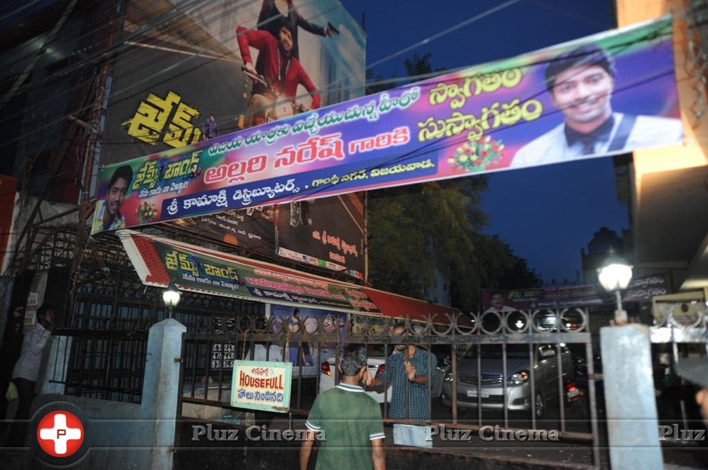 James Bond Success Tour at Vijayawada Photos | Picture 1082312