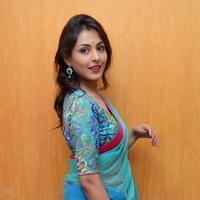 Madhu Shalini in Saree Photos | Picture 1082328