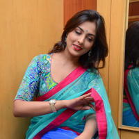 Madhu Shalini in Saree Photos | Picture 1082341