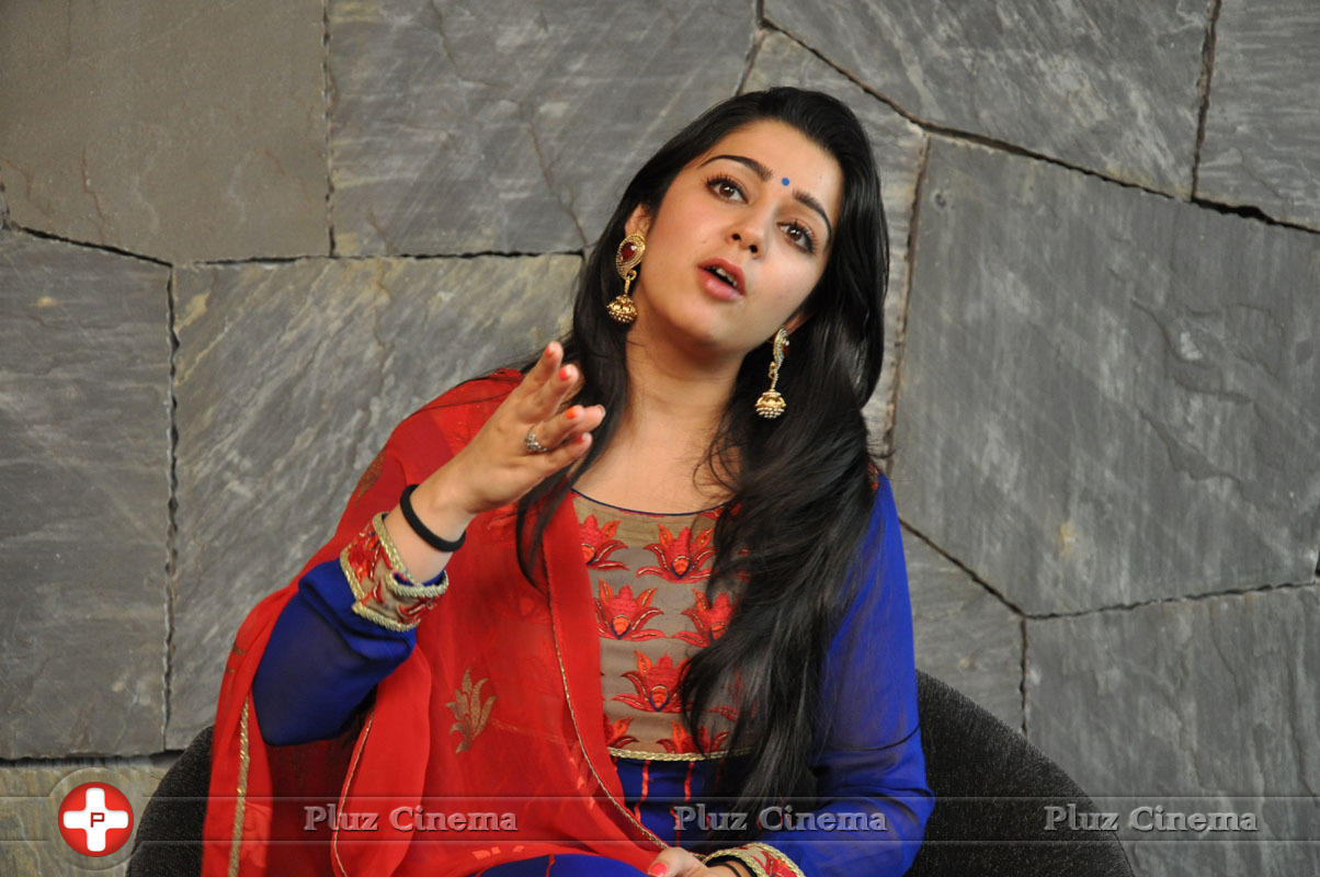 Charmi Kaur at Jyothi Lakshmi Movie Press Meet Stills | Picture 1044277