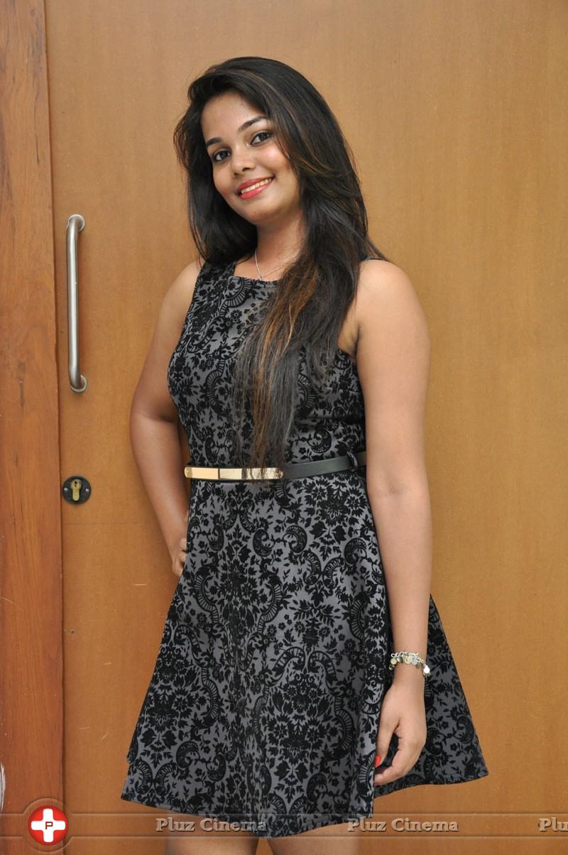 Sneha at Pramadam Movie Trailer Launch Stills | Picture 1044804