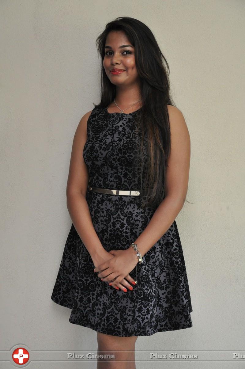 Sneha at Pramadam Movie Trailer Launch Stills | Picture 1044809