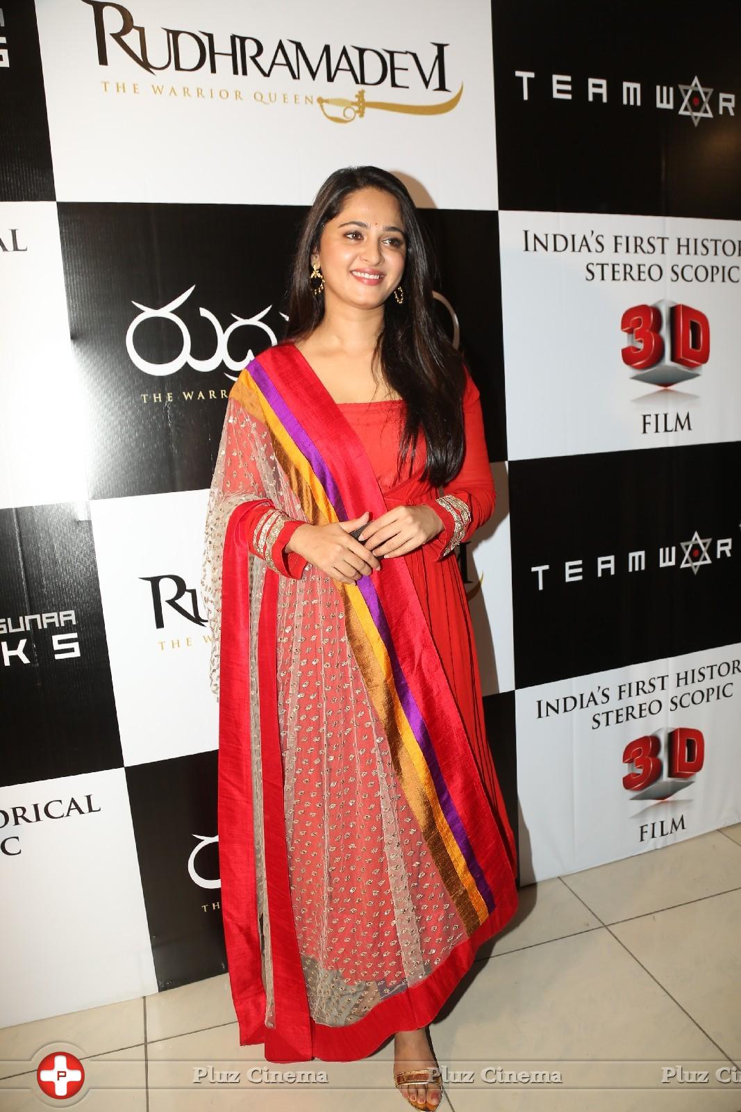 Anushka Shetty at Rudramadevi Movie Trailer Launch Photos | Picture 977430