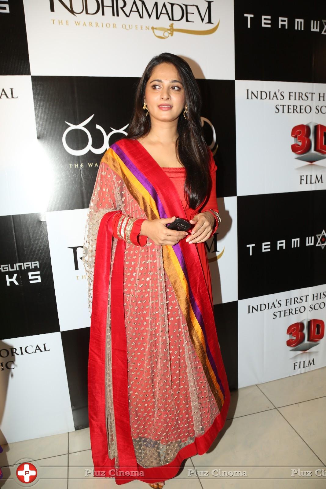 Anushka Shetty at Rudramadevi Movie Trailer Launch Photos | Picture 977433