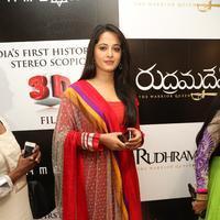 Anushka Shetty at Rudramadevi Movie Trailer Launch Photos | Picture 977450