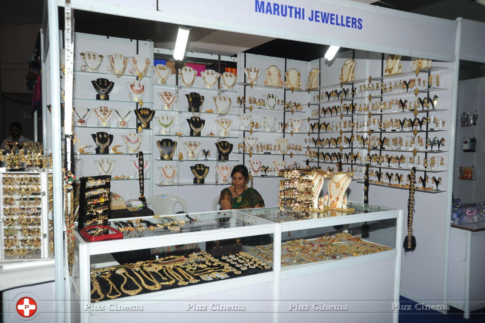 Ram Leela Team at Ugadi Vastra Vaibhav Exhibition Launch Photos | Picture 977665