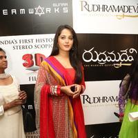 Anushka Shetty - Rudramadevi Movie Trailer Launch Stills | Picture 977100