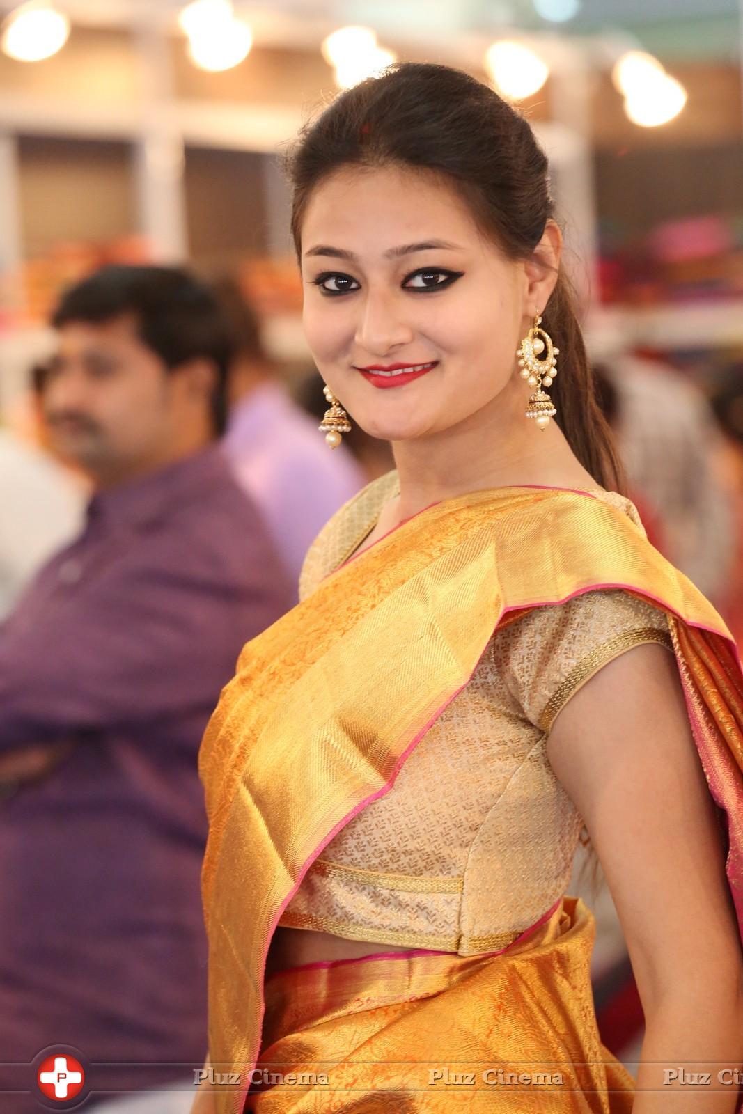 Nilofer at VRK Silks Bridal Expo Launch Photos | Picture 980599