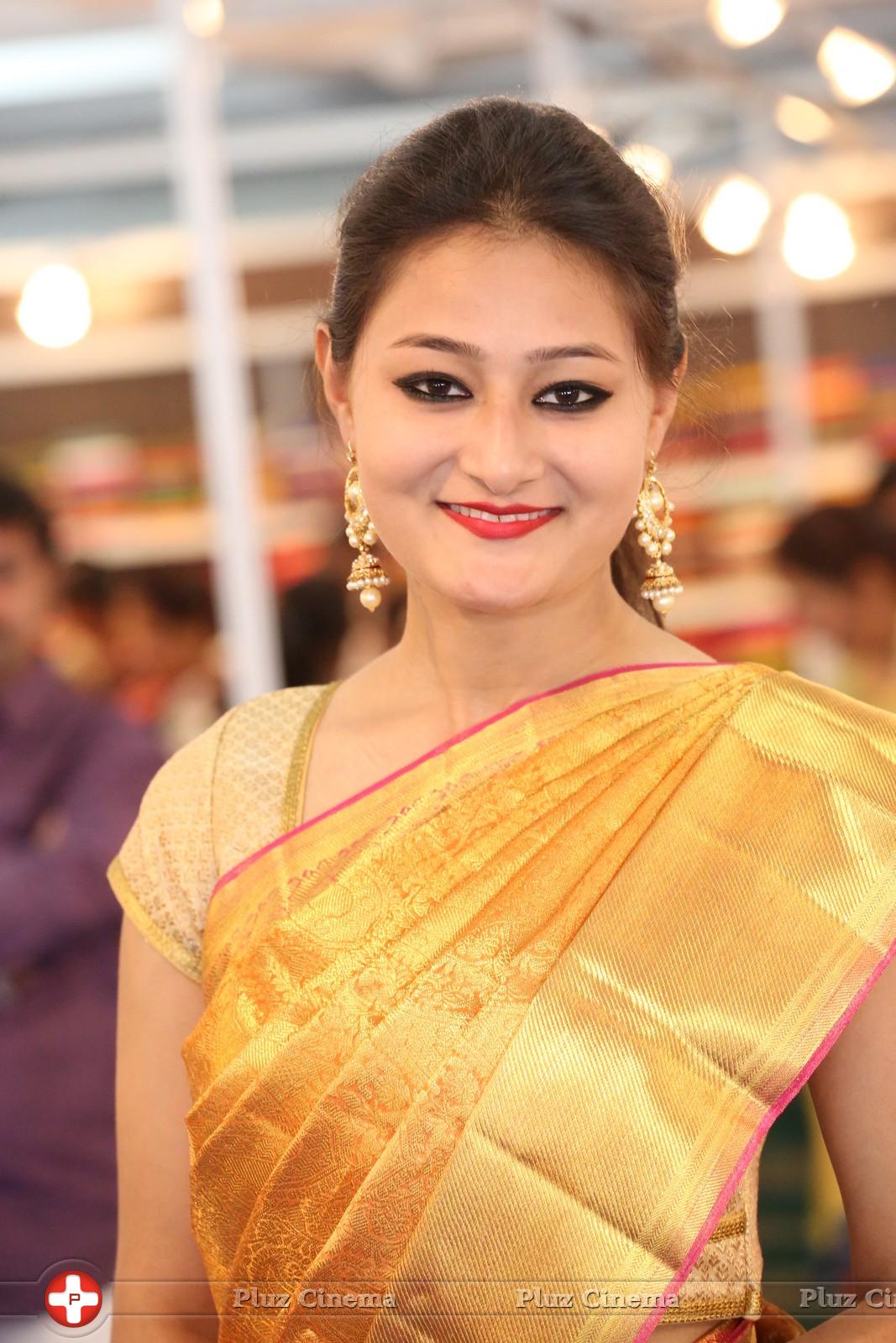 Nilofer at VRK Silks Bridal Expo Launch Photos | Picture 980616