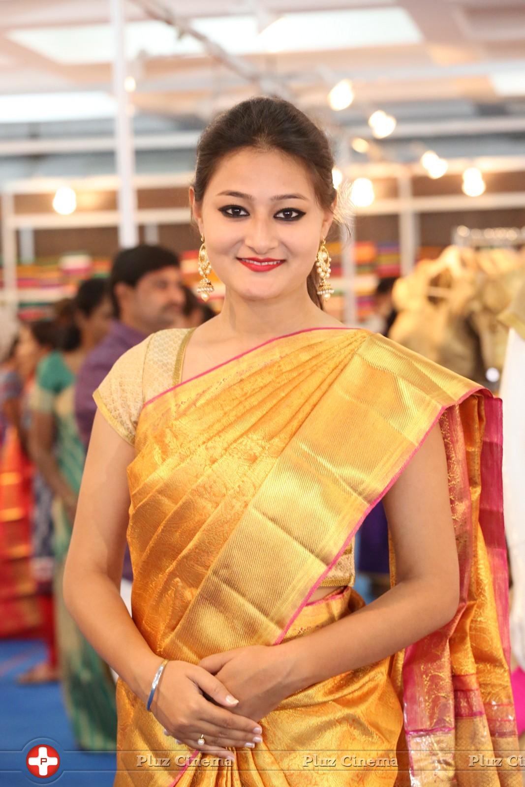 Nilofer at VRK Silks Bridal Expo Launch Photos | Picture 980618