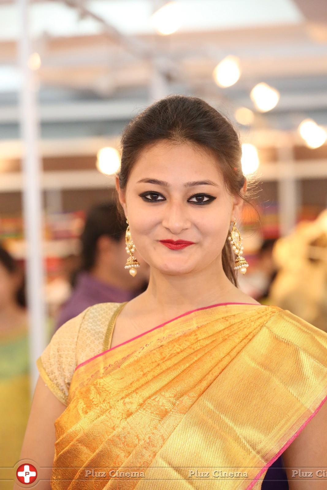 Nilofer at VRK Silks Bridal Expo Launch Photos | Picture 980619