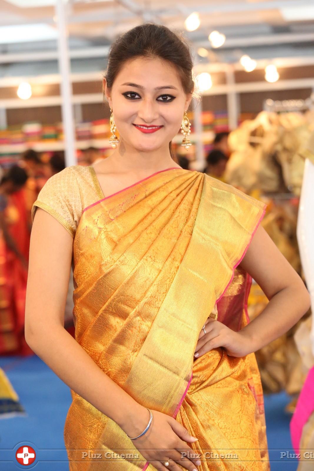 Nilofer at VRK Silks Bridal Expo Launch Photos | Picture 980621