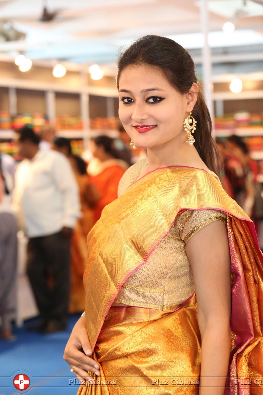 Nilofer at VRK Silks Bridal Expo Launch Photos | Picture 980627