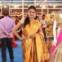 Nilofer at VRK Silks Bridal Expo Launch Photos | Picture 980634