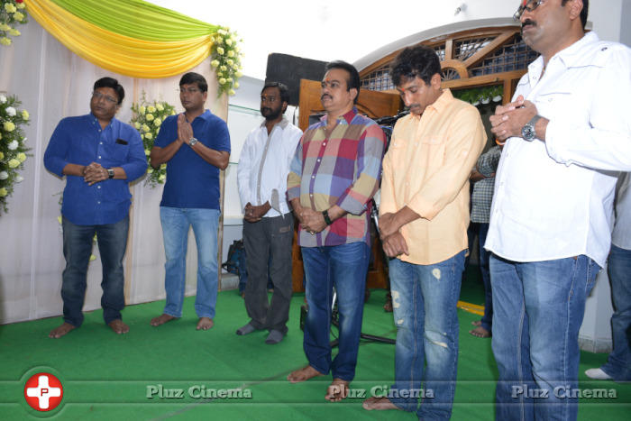 Ram Charan and Srinu Vaitla Movie Opening Photos | Picture 981675