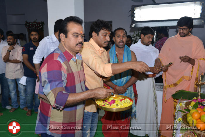 Ram Charan and Srinu Vaitla Movie Opening Photos | Picture 981678