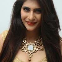Neha Saxena Latest Gallery | Picture 983324
