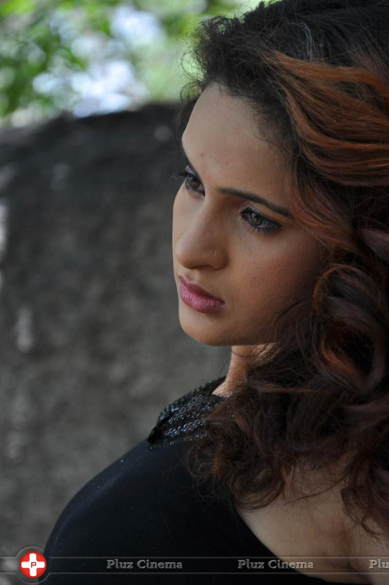 Reena Bhatia at Seenugadu Keka Movie Opening Photos | Picture 1025259