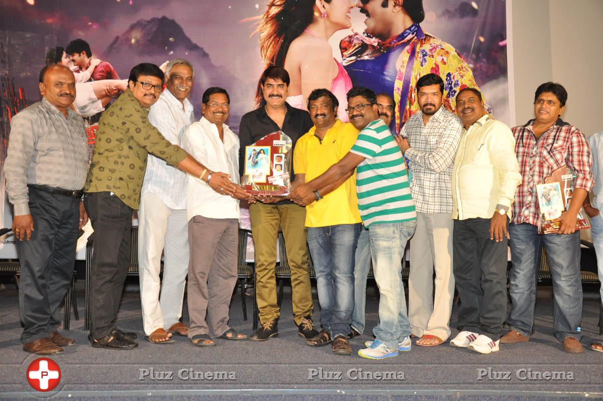Dhee Ante Dhee Movie Platinum Disc Function Stills | Picture 1030533