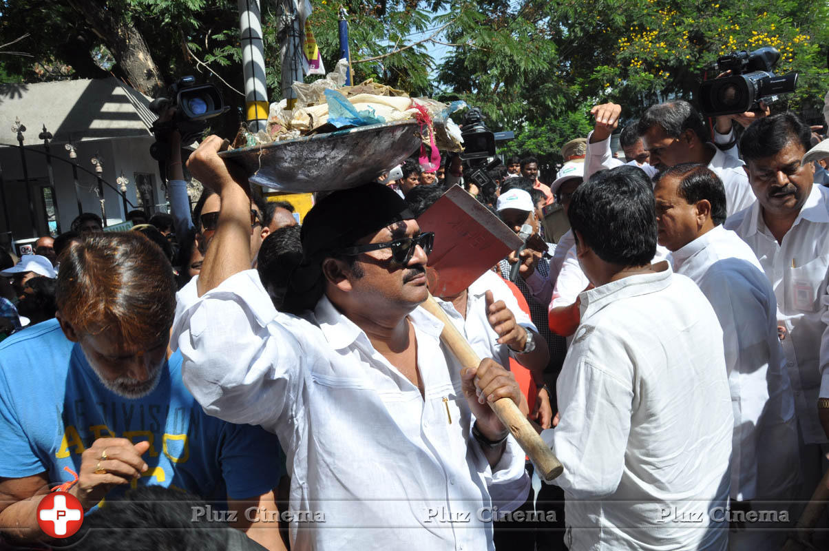 Rajendra Prasad - Telugu Film Industry Swachh Bharat Campaign Photos | Picture 1032844