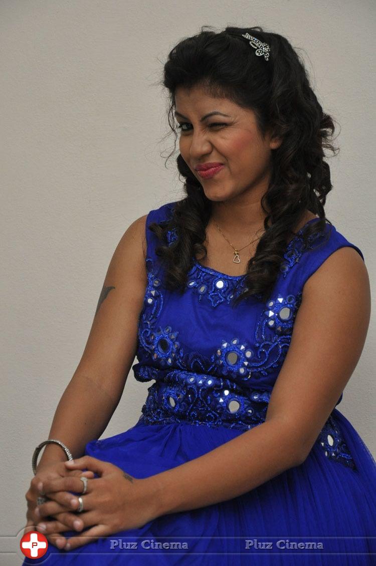 Geetanjali at Eluka Majaka Movie Audio Launch Photos | Picture 1154908