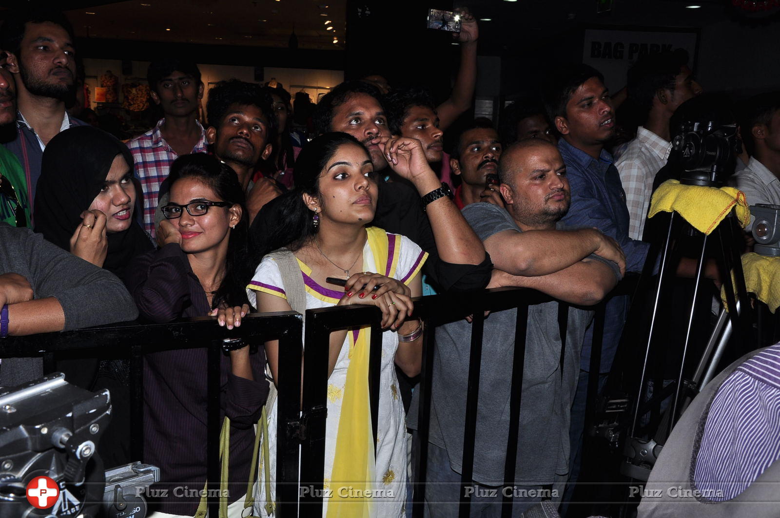 Akhil Akkineni - Akhil Movie Promotions by Radio City 91.1 Event at Inorbit Mall Stills | Picture 1154465