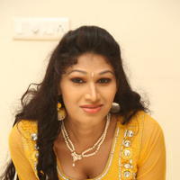 Sirisha at Okkaditho Modalaindi Movie Press Meet Photos | Picture 1156171