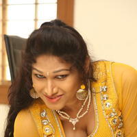 Sirisha at Okkaditho Modalaindi Movie Press Meet Photos | Picture 1156262