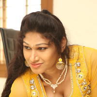 Sirisha at Okkaditho Modalaindi Movie Press Meet Photos | Picture 1156271