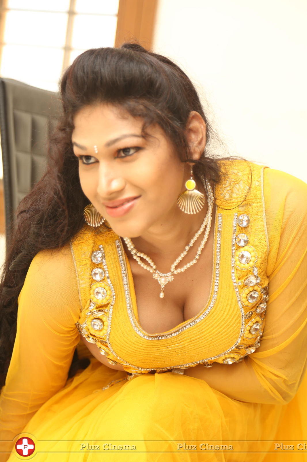 Sirisha at Okkaditho Modalaindi Movie Press Meet Photos | Picture 1156268