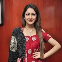 Sayesha Saigal Cute Gallery | Picture 1158001