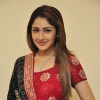 Sayesha Saigal Cute Gallery | Picture 1158008