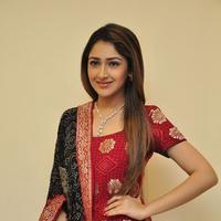 Sayesha Saigal Cute Gallery | Picture 1158014