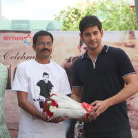 Mahesh Babu Presents Srimanthudu Cycle to Contest Winner Photos | Picture 1161494