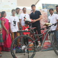 Mahesh Babu Presents Srimanthudu Cycle to Contest Winner Photos | Picture 1161506