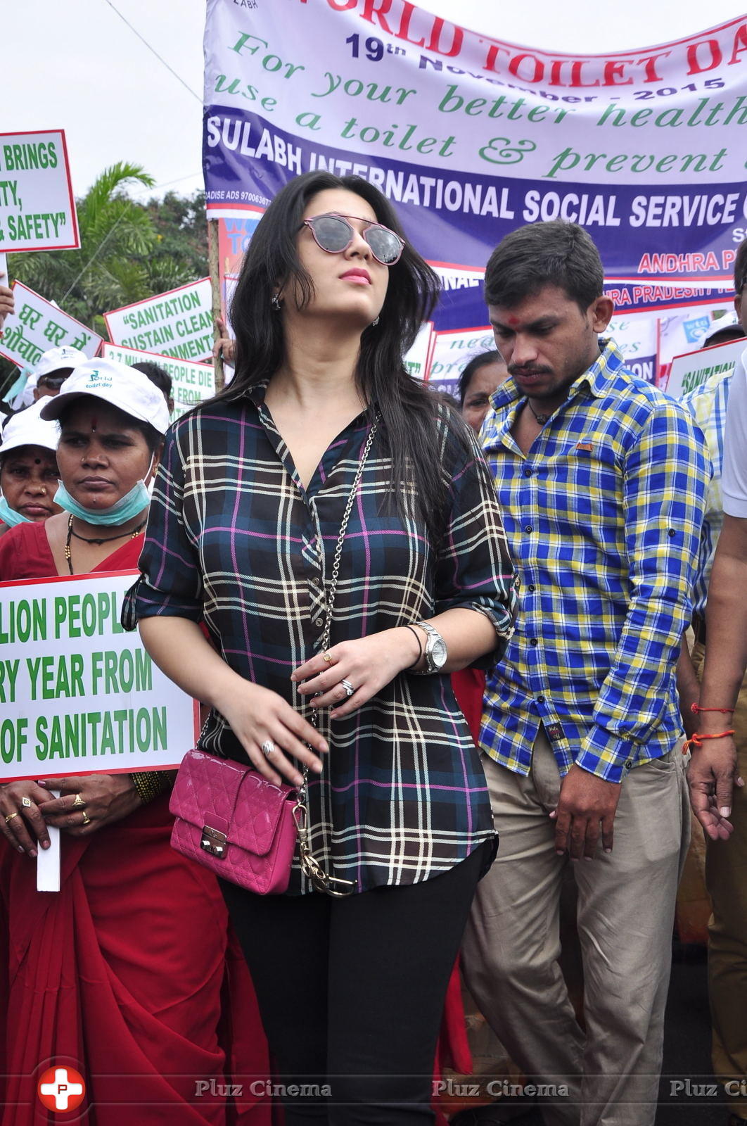 Charmi Kaur at World Toilet Day Run at Necklace Road Stills | Picture 1162600