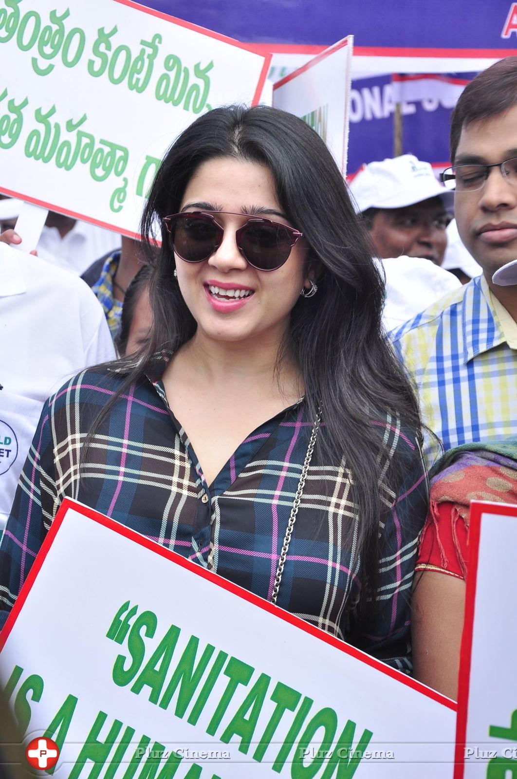 Charmy Kaur - World Toilet Day Run at Necklace Road Photos | Picture 1162466