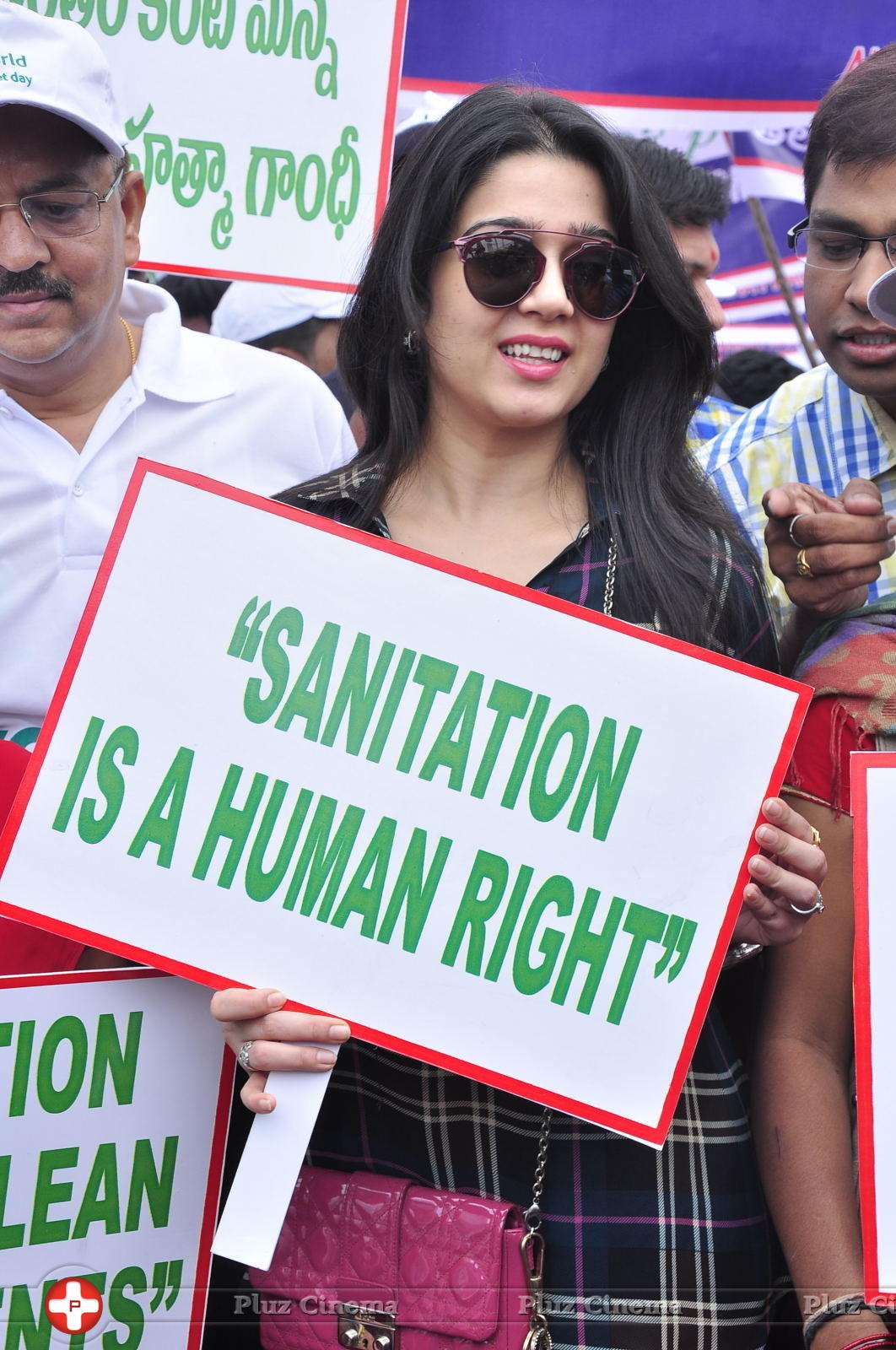 Charmy Kaur - World Toilet Day Run at Necklace Road Photos | Picture 1162475