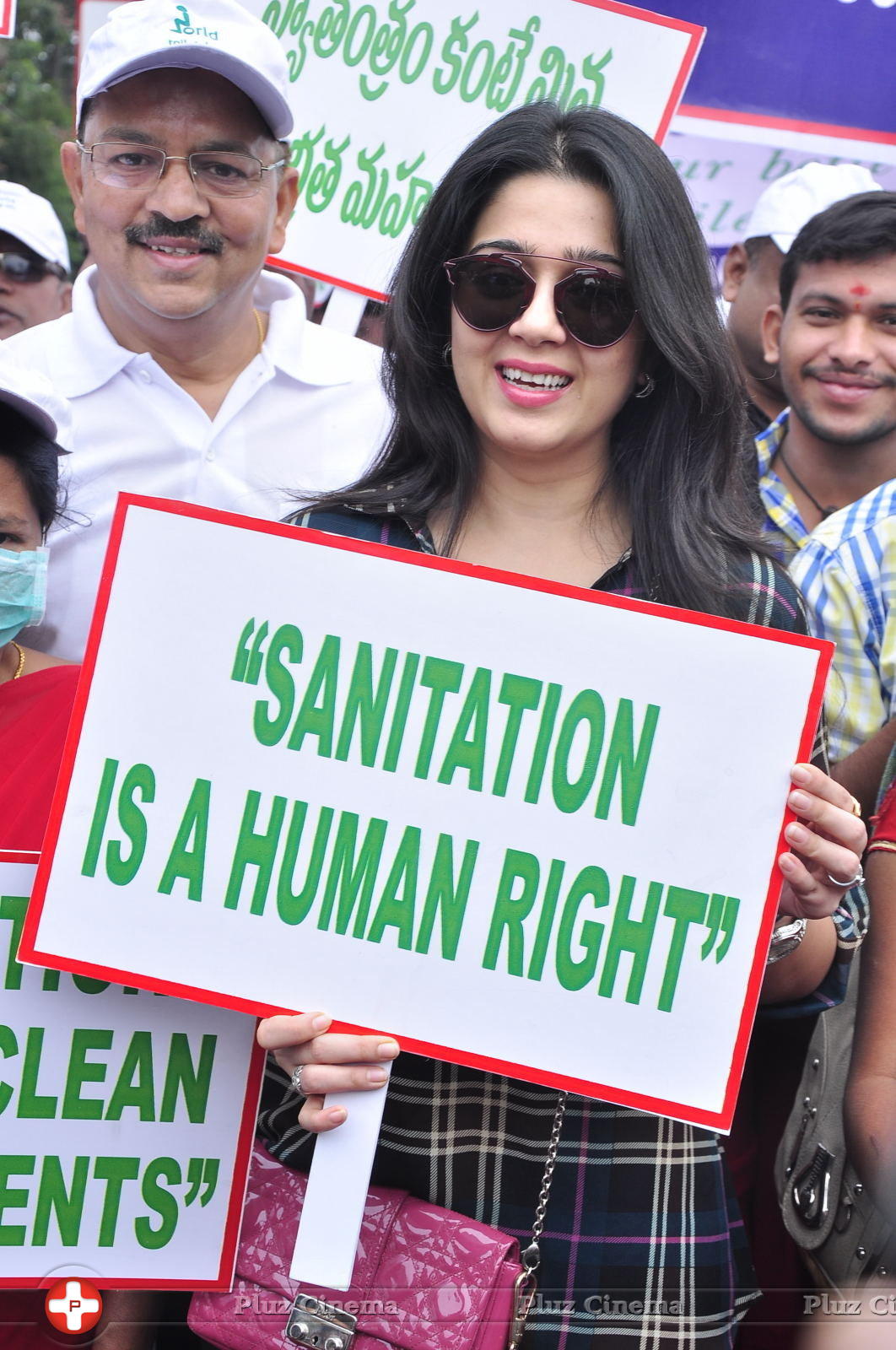 Charmy Kaur - World Toilet Day Run at Necklace Road Photos | Picture 1162477