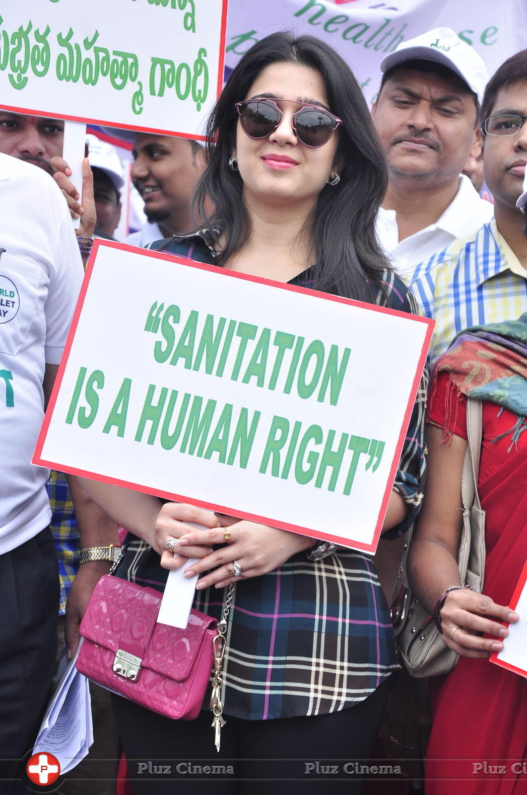 Charmy Kaur - World Toilet Day Run at Necklace Road Photos | Picture 1162498