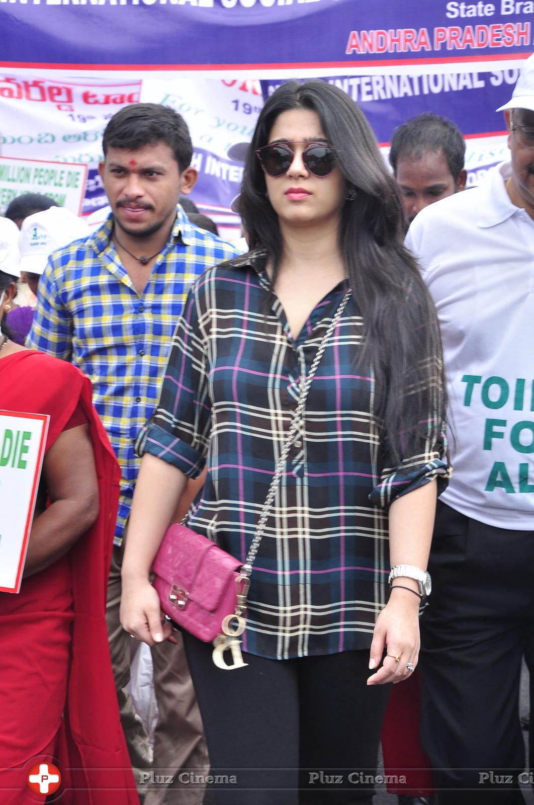 Charmy Kaur - World Toilet Day Run at Necklace Road Photos | Picture 1162522