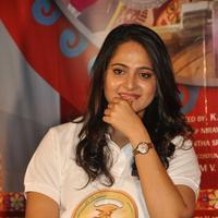 Anushka Shetty at Size Zero Movie 1 KG Gold Contest Press Meet Photos | Picture 1166030
