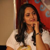 Anushka Shetty at Size Zero Movie 1 KG Gold Contest Press Meet Photos | Picture 1166038