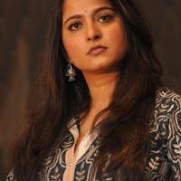 Anushka Shetty at Rudramadevi Movie Press Meet Photos | Picture 1130272