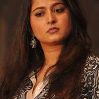 Anushka Shetty at Rudramadevi Movie Press Meet Photos | Picture 1130273