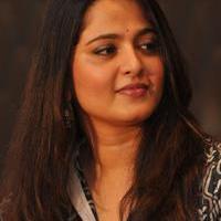 Anushka Shetty at Rudramadevi Movie Press Meet Photos | Picture 1130283