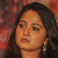 Anushka Shetty at Rudramadevi Movie Press Meet Photos | Picture 1130326