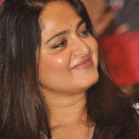 Anushka Shetty at Rudramadevi Movie Press Meet Photos | Picture 1130332